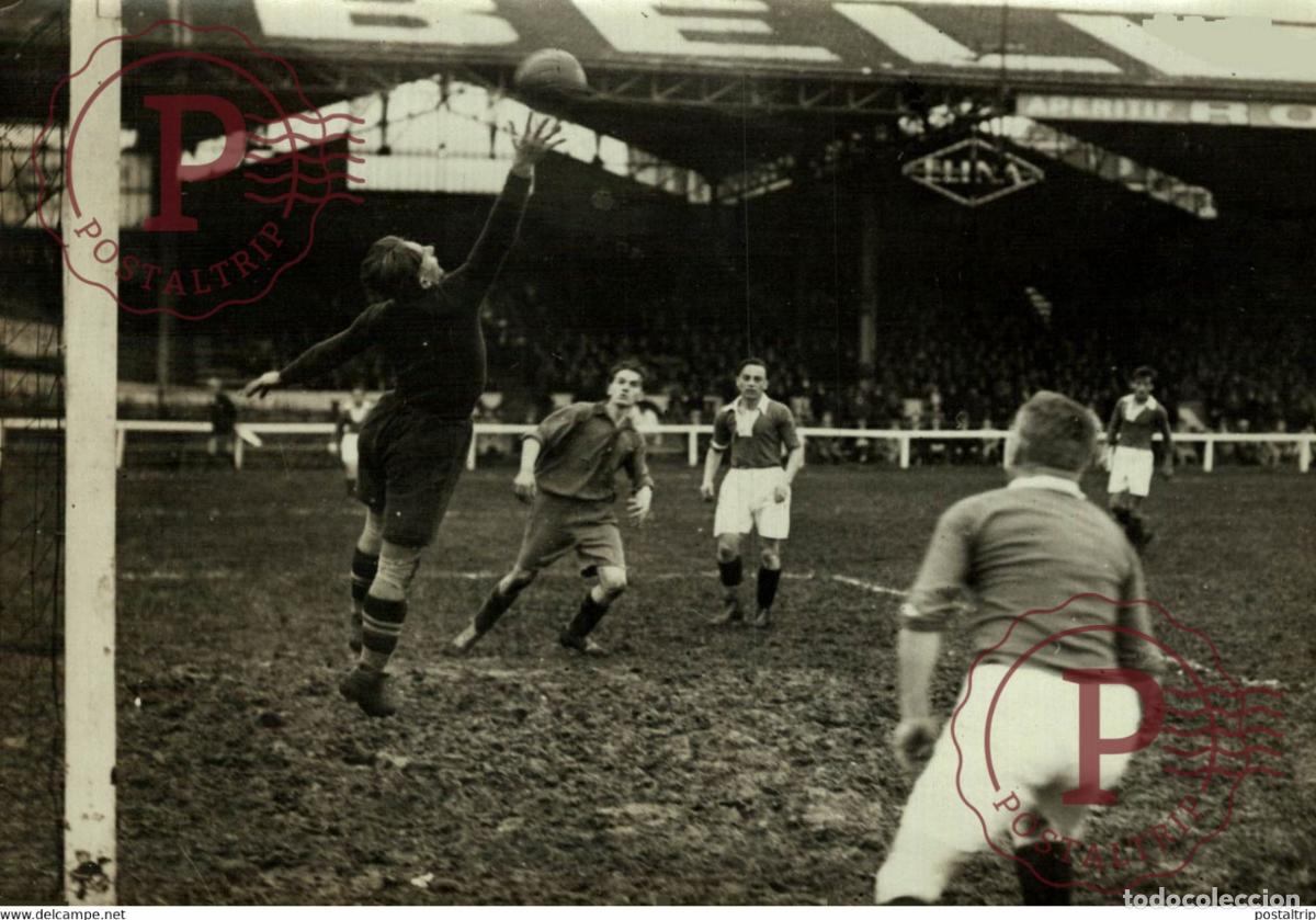 Coleccionismo deportivo: FOOTBALL STADE BUFALO STADE FRANCAIS CONTRE BOHEMIANS DE PRAGUE 17*12CM Photo Meurisse collectionm