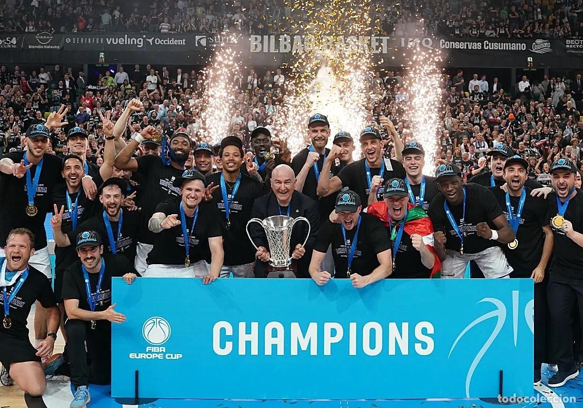 Coleccionismo deportivo: SURNE BILBAO BASKET. GANADOR FIBA EUROPE CUP 2025-2026 EN SAL&Oacute;NICA VS PAOK. FOTO