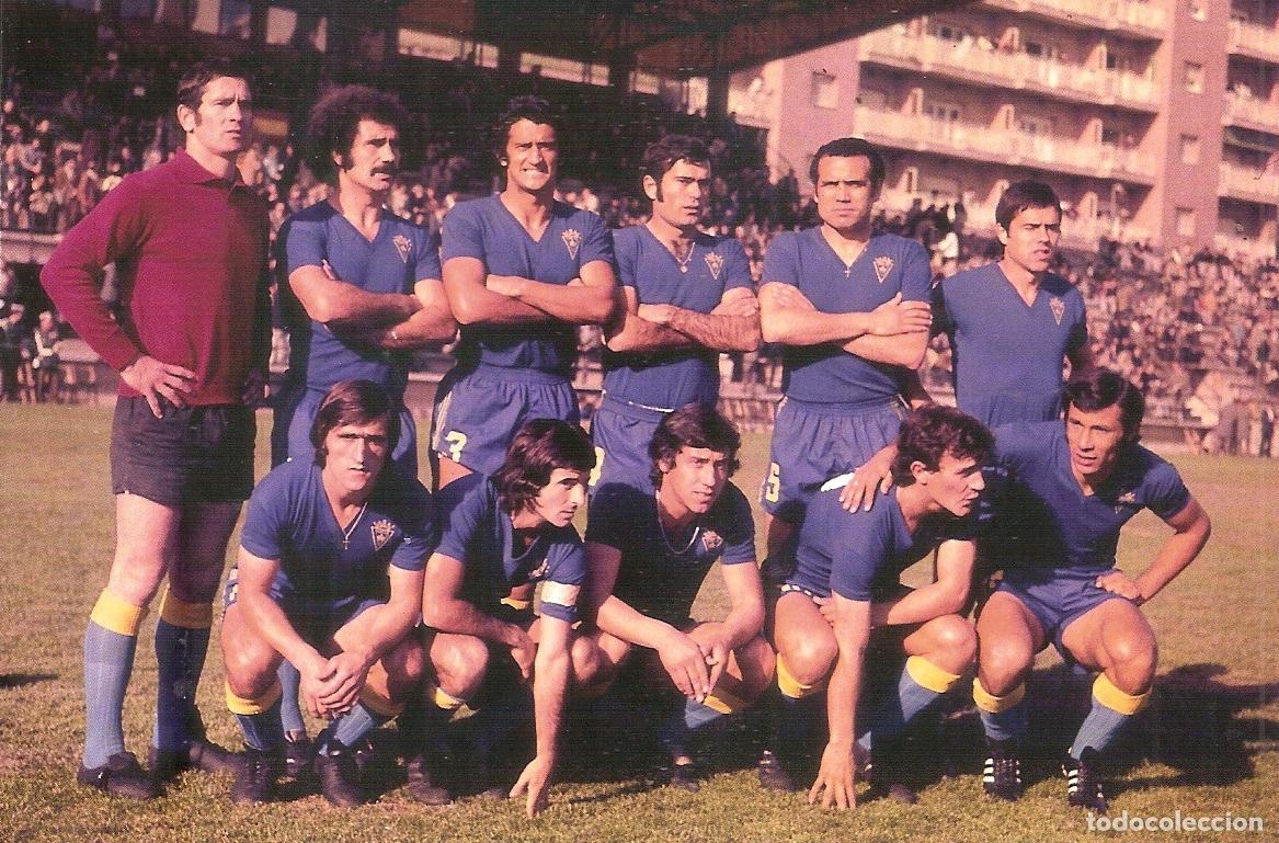 Coleccionismo deportivo: POSTAL FOTOGR&Aacute;FICA C&Aacute;DIZ CF 1974/75