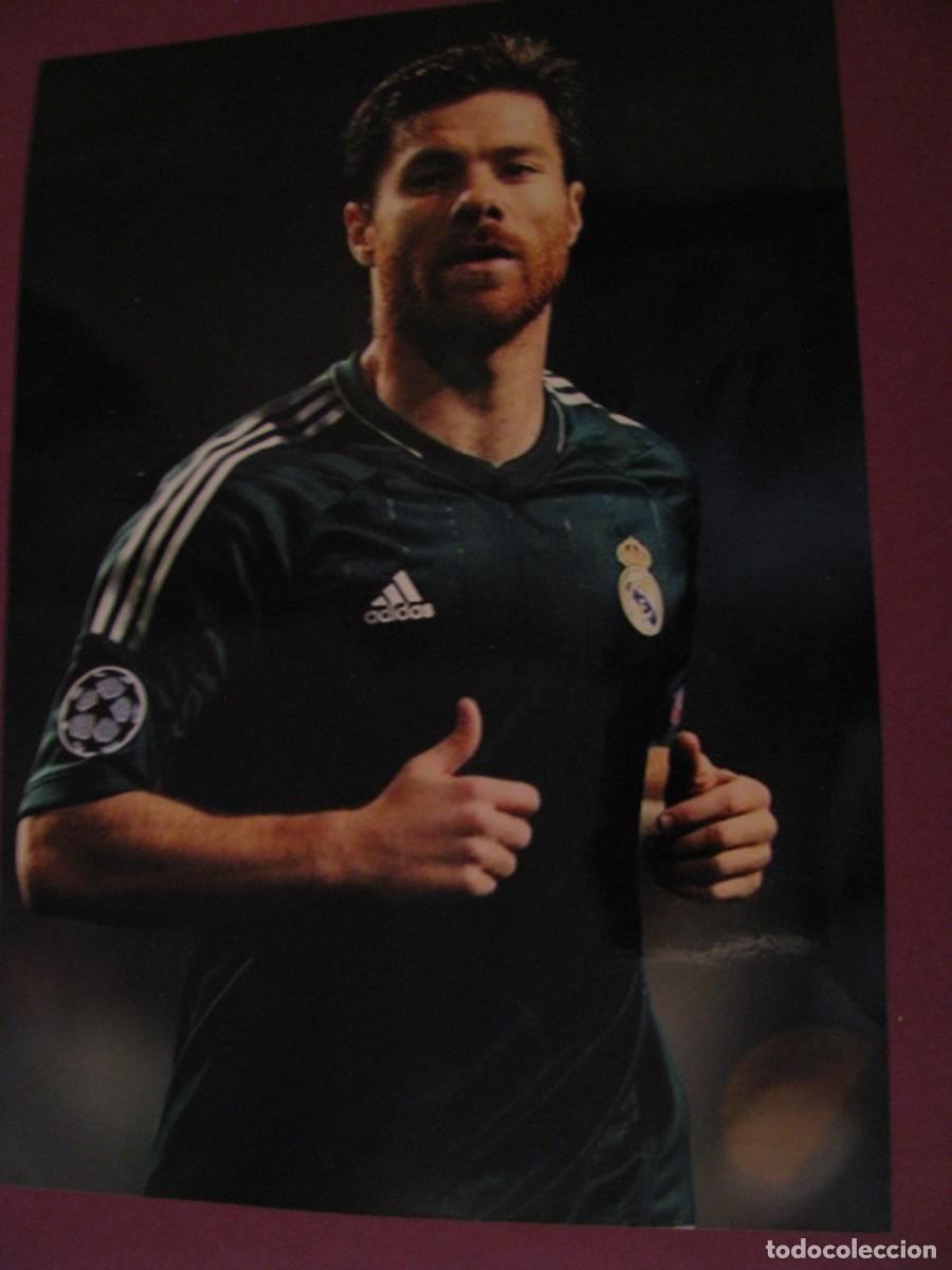 Coleccionismo deportivo: FOTO DEL FUTBOLISTA XABI ALONSO. REAL MADRID. 17,5X12,5 CM