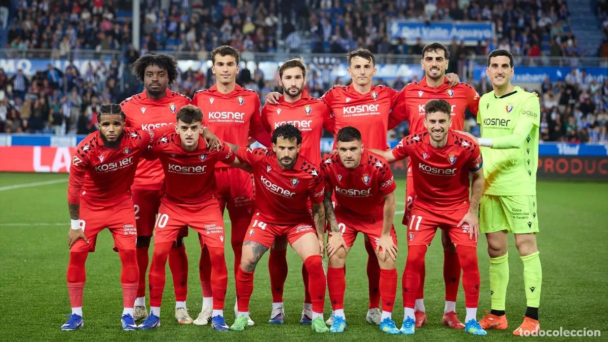 Coleccionismo deportivo: FOTOGRAF&Iacute;A CLUB ATL&Eacute;TICO OSASUNA