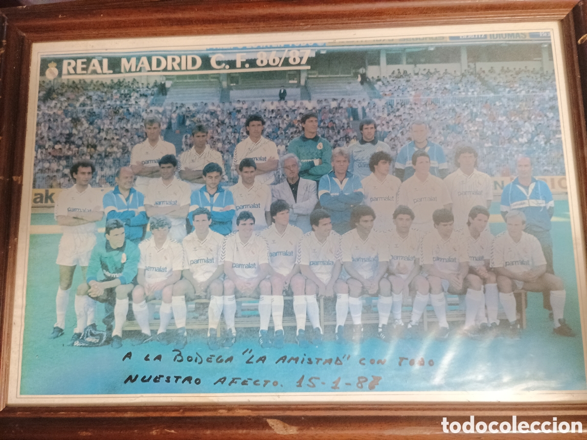 Collectionnisme sportif: Foto del real Madrid 86/87 firmada por los jugadores poco legible