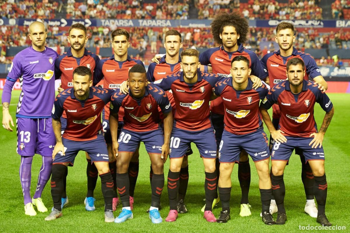Coleccionismo deportivo: AT. OSASUNA. ALINEACI&Oacute;N PARTIDO DE LIGA 2019-2020 EN EL SADAR VS EL BETIS. FOTO