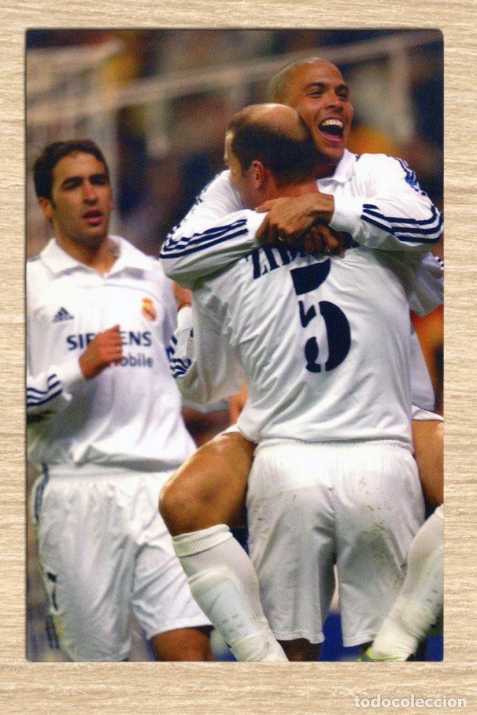 Coleccionismo deportivo: Foto oficial del Real Madrid Ra&uacute;l, Zidane & Ronald
