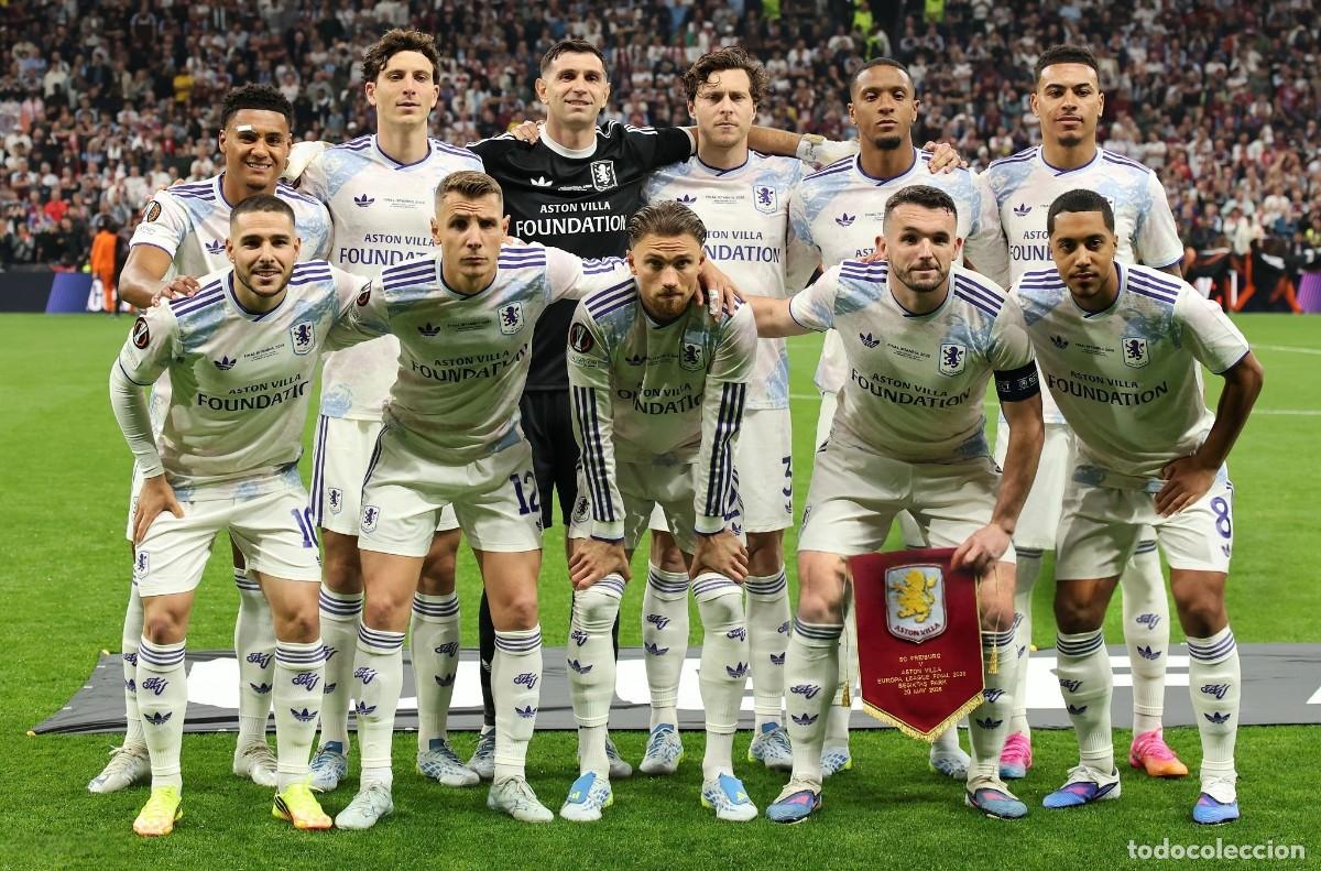 Coleccionismo deportivo: ASTON VILLA F.C. ALINEACI&Oacute;N CAMPE&Oacute;N EUROPA LEAGUE 2025-2026 EN ESTAMBUL VS EL FRIBURGO. FOTO
