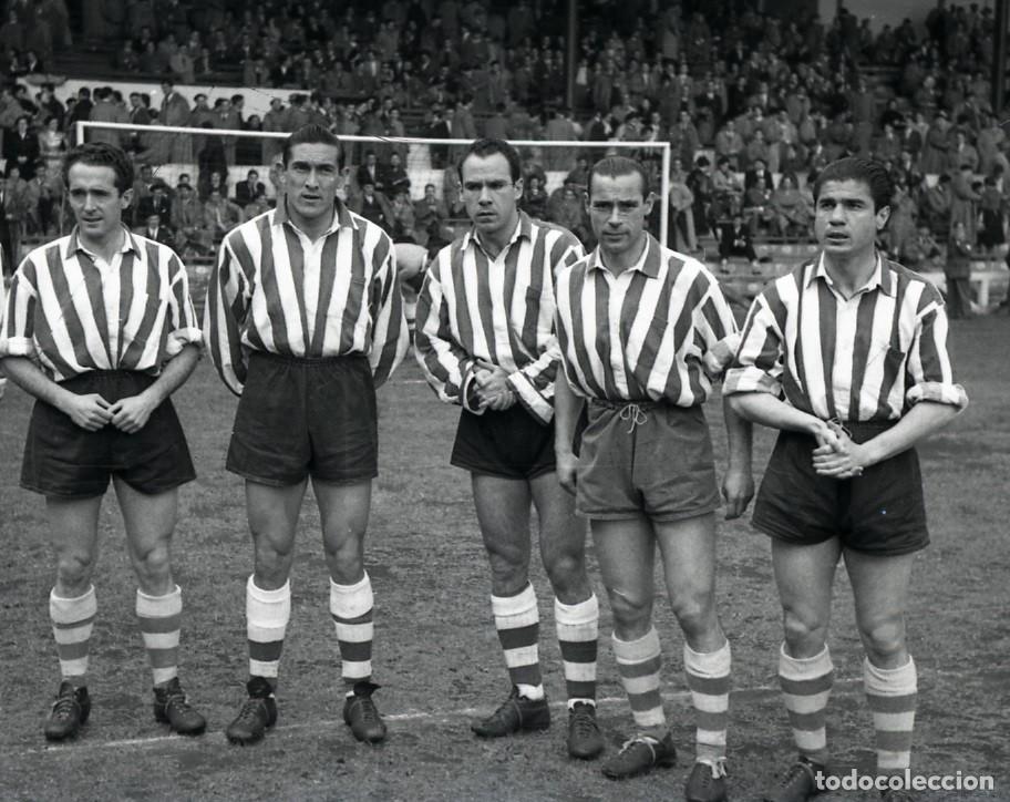 Coleccionismo deportivo: ATH. BILBAO. DELANTERA M&Iacute;TICA. FOTO