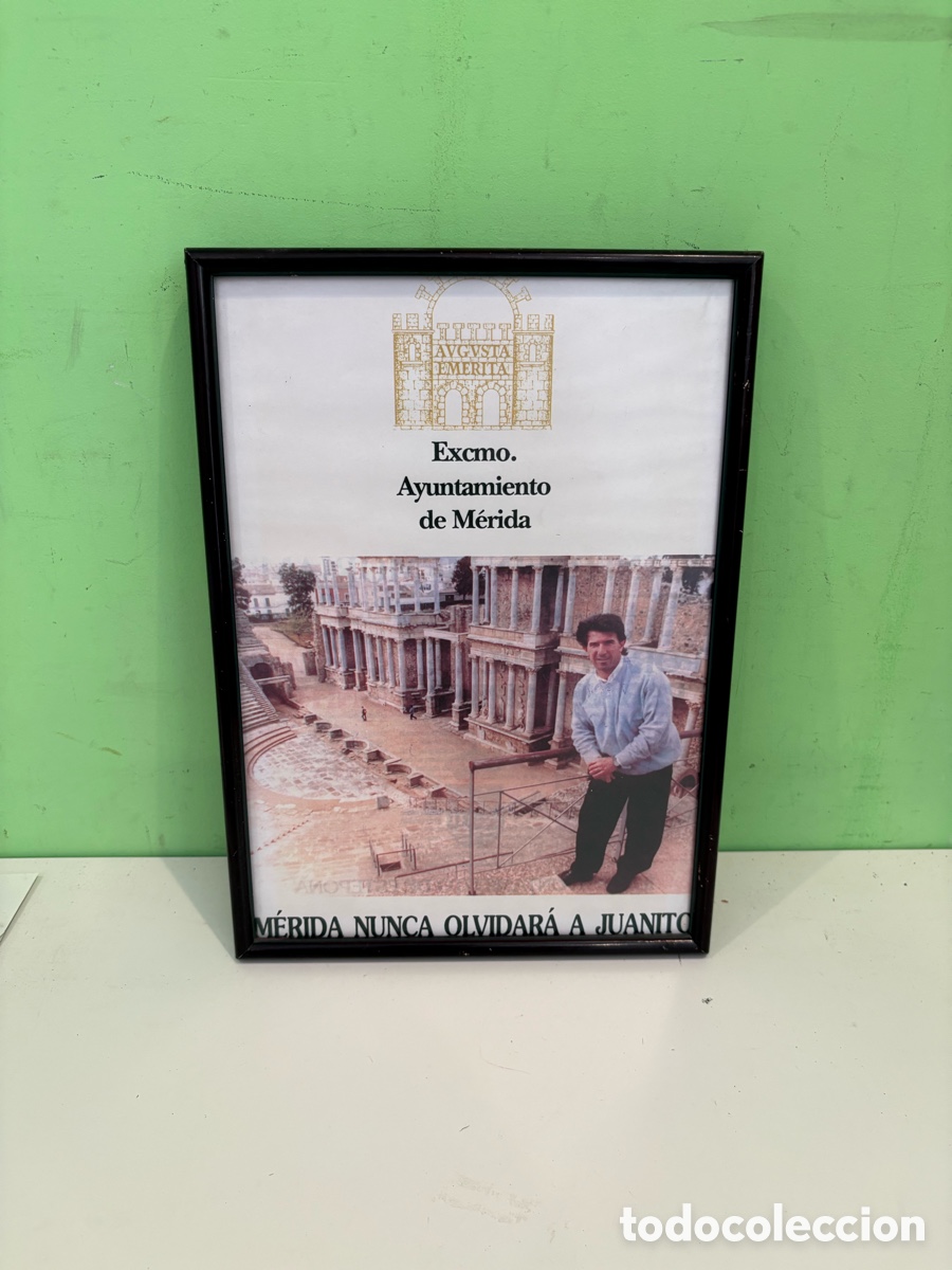 Coleccionismo deportivo: Fotograf&iacute;a enmarcada Juanito &ndash; Homenaje Ayuntamiento de M&eacute;rida &ndash; Real Madrid