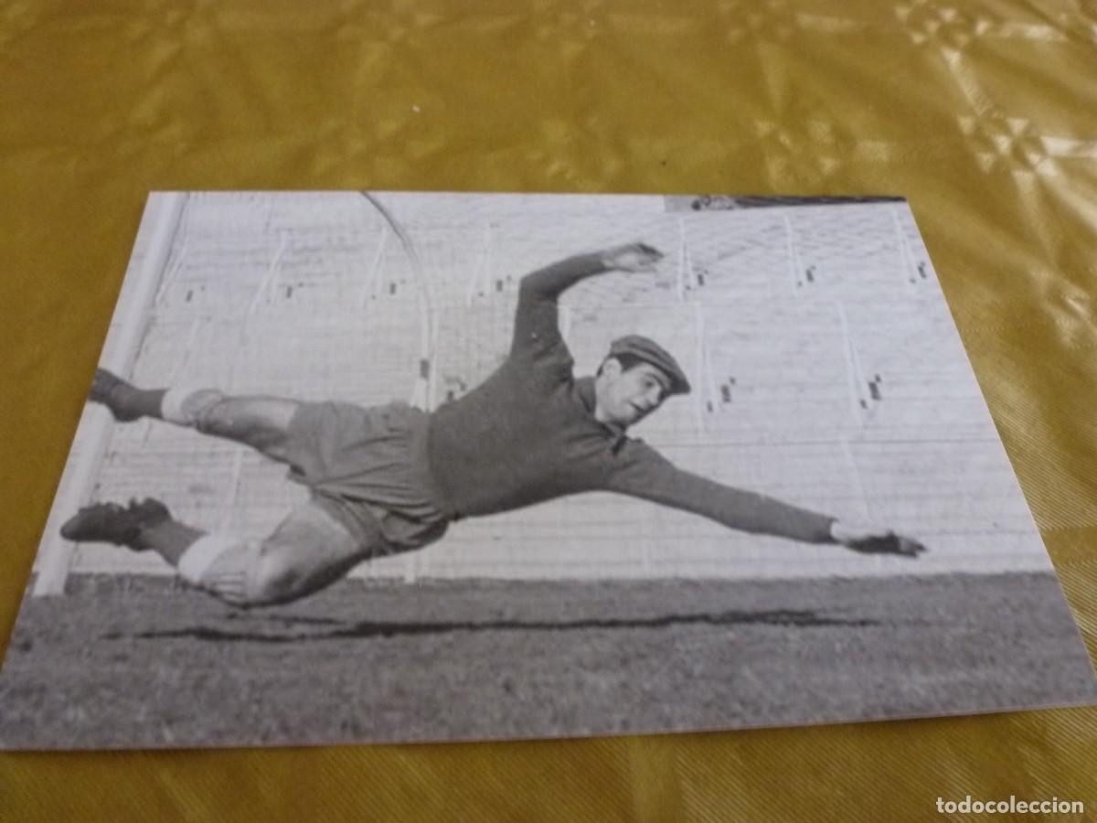 Coleccionismo deportivo: FOTO MATE (11 X 15) ANTONO RAMALLETS (BAR&Ccedil;A)ENTRENO SELECCI&Oacute;N ESPA&Ntilde;OLA