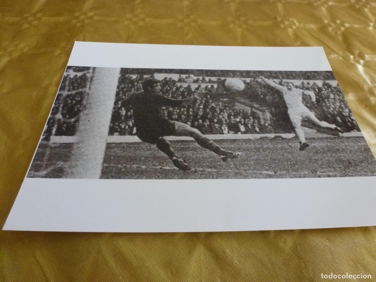 Coleccionismo deportivo: FOTO ACABADO BRILLANTE (15 X 20 CM)COPA EUROPA 74/75 BAR&Ccedil;A 1 LEEDS 1