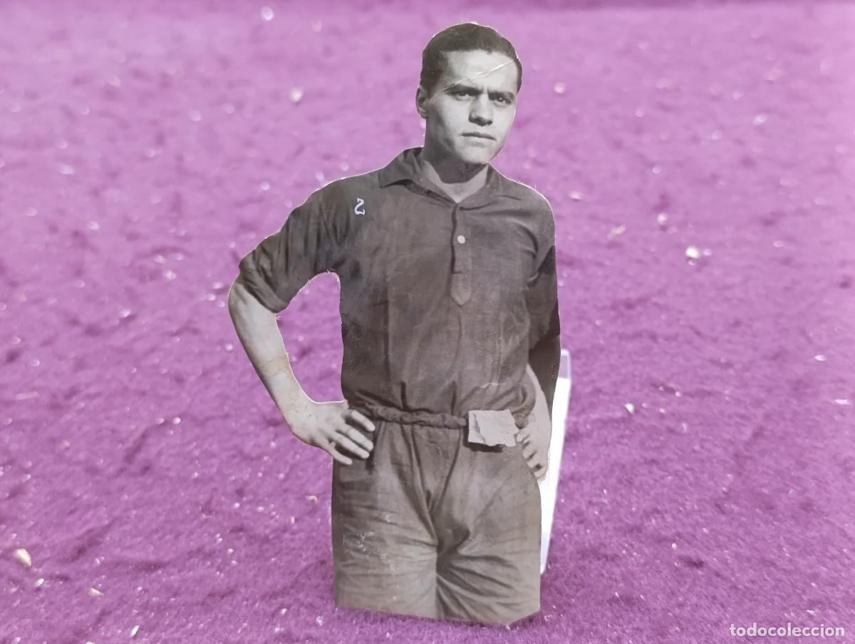 Sports collectibles: 1934, Retrato Troquelado Original, Ilundain, Osasuna, II&ordf; Rep&uacute;blica, sello Cr&oacute;nica