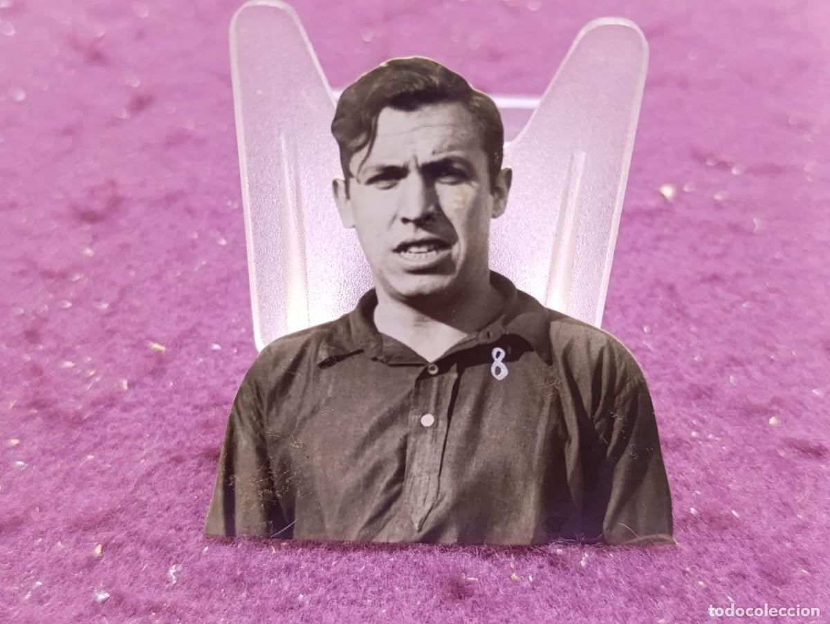 Sports collectibles: 1934, Retrato Troquelado Original, Iturralde, Osasuna, II&ordf; Rep&uacute;blica, fot. &Aacute;lvaro, sello Cr&oacute;nica