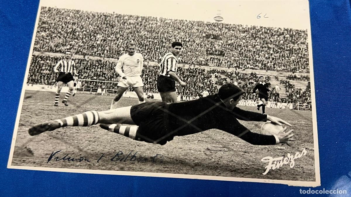 Coleccionismo deportivo: Fotografia original Finezas a&ntilde;os 1962 partido futbol valencia bilbao