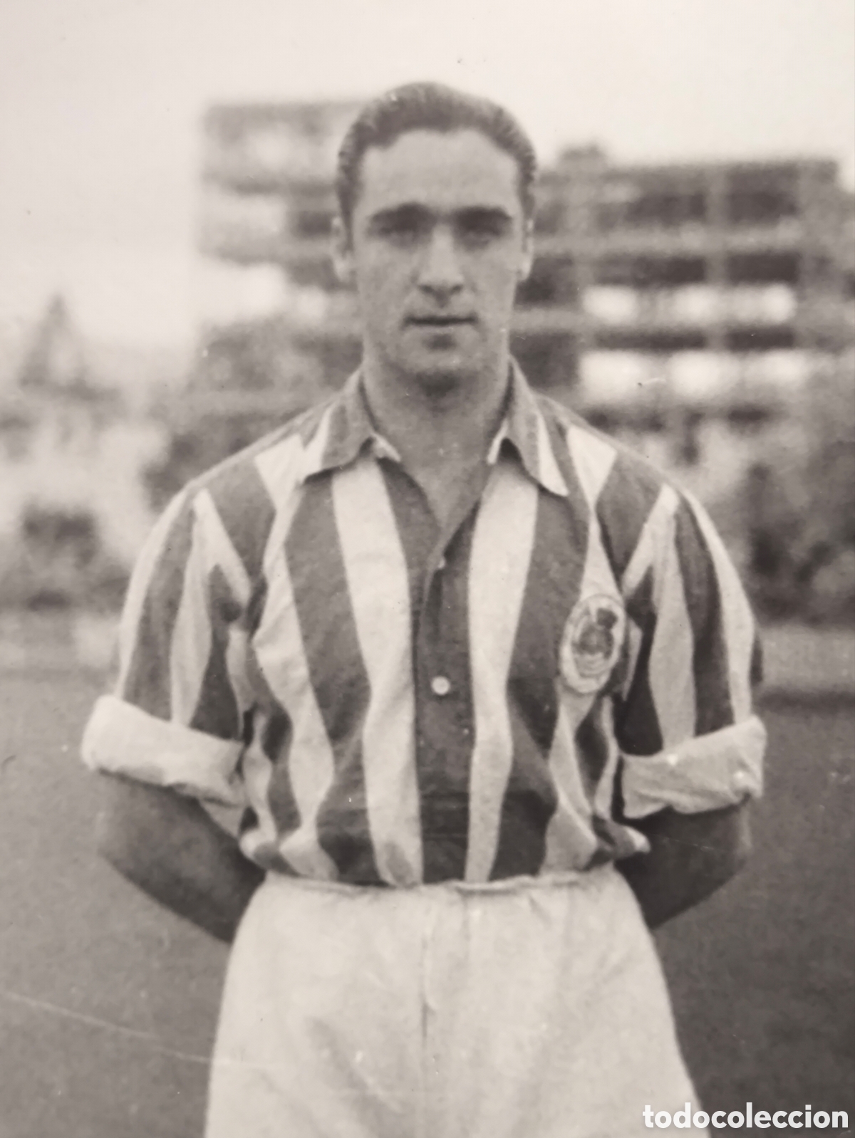 Coleccionismo deportivo: F&Uacute;TBOL REAL SOCIEDAD JUGADOR SIN IDENTIFICAR FOTOGRAF&Iacute;A C. 1960