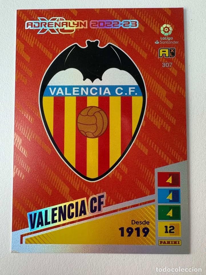 Coleccionismo deportivo: Escudo Valencia 307 Adrenalyn 2022-23
