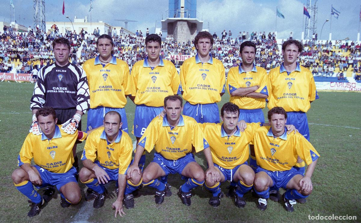 Coleccionismo deportivo: FOTO POSTAL C&Aacute;DIZ CF 1998/99