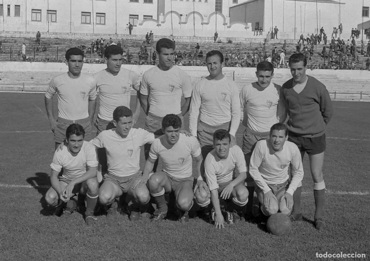 Coleccionismo deportivo: FOTO POSTAL C&Aacute;DIZ CF 1961/62