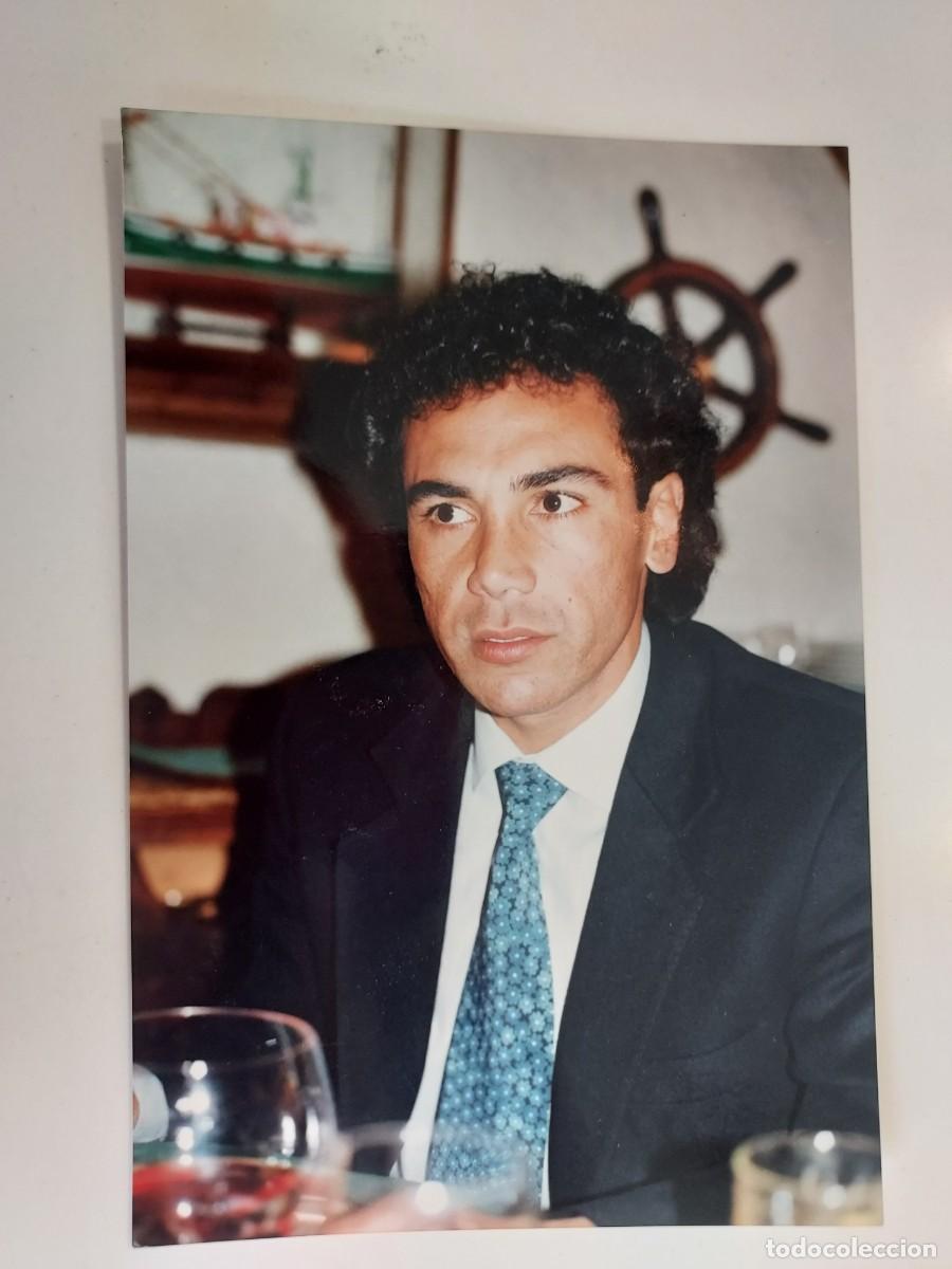 Coleccionismo deportivo: FOTOGRAFIA TAMA&Ntilde;O POSTAL 10X15 CM. HUGO SANCHEZ. REAL MADRID FUTBOL