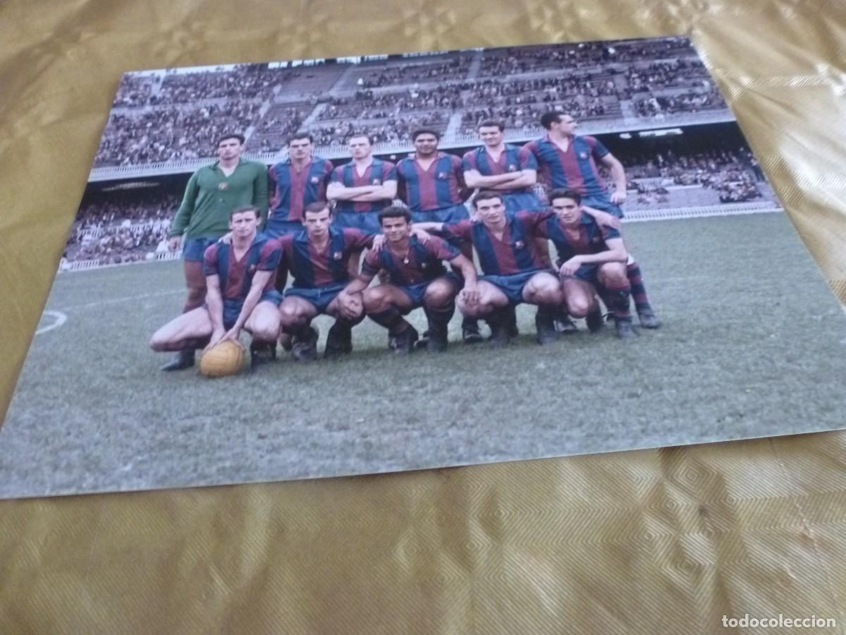 Coleccionismo deportivo: FOTO MATE (15 X 20) FC BARCELONA PRIMEROS DE LOS 60 -BAR&Ccedil;A