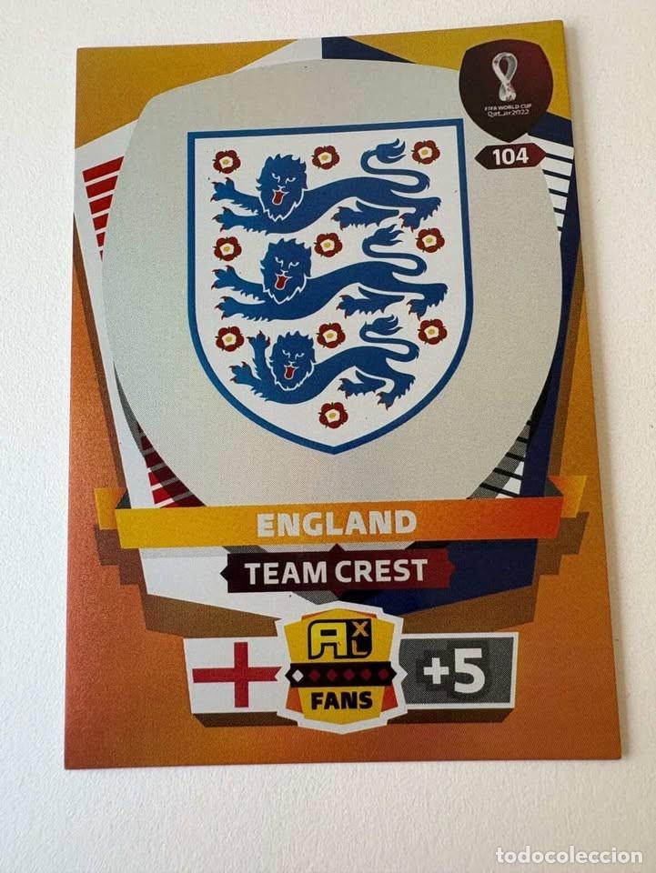 Coleccionismo deportivo: Escudo Inglaterra Team Crest 104 Adrenalyn Mundial Qatar 2022