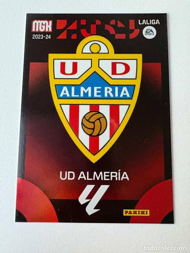 Coleccionismo deportivo: Escudo Almer&iacute;a 37 Megacracks 2023-24