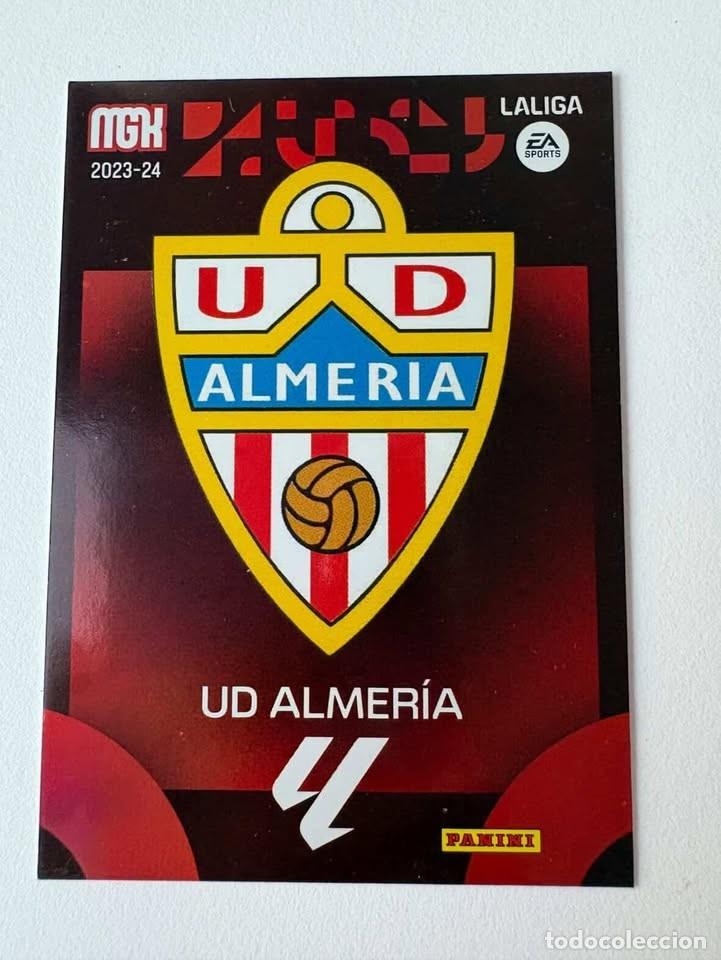 Coleccionismo deportivo: Escudo Almer&iacute;a 37 Megacracks 2023-24