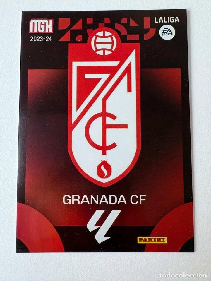 Coleccionismo deportivo: Escudo Granada 199 Megacracks 2023-24