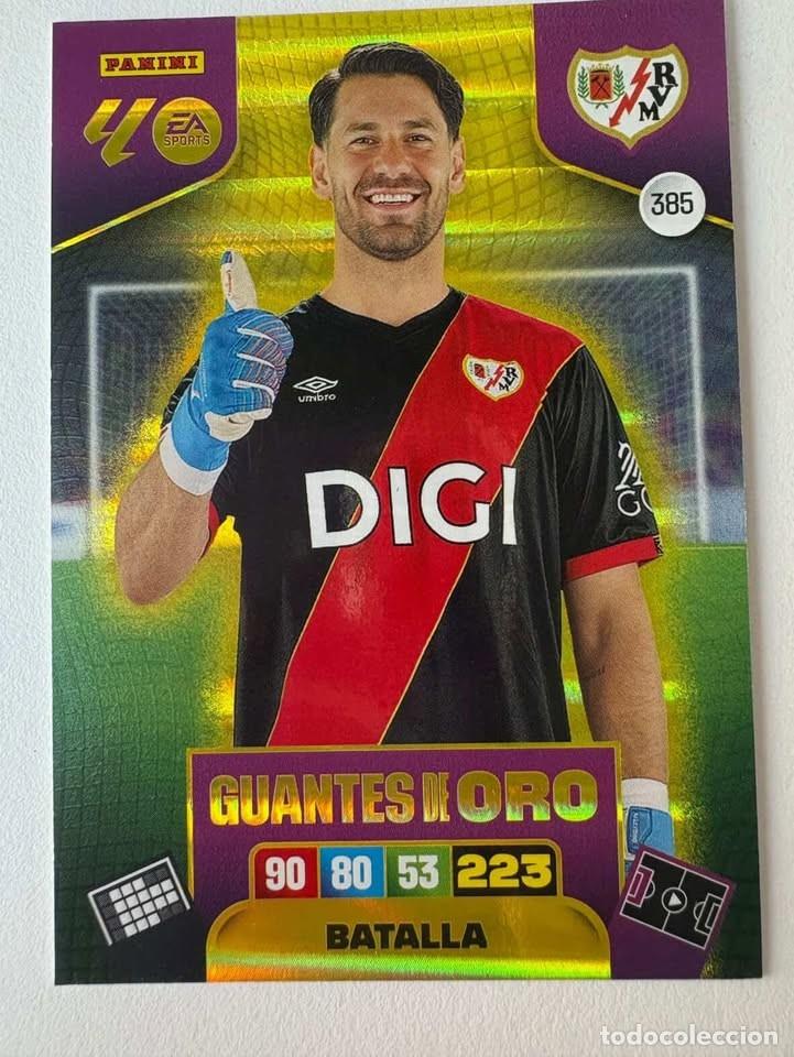 Coleccionismo deportivo: Batalla Rayo Vallecano Guantes de Oro 385 Adrenalyn 2025-26