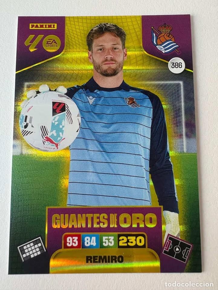 Coleccionismo deportivo: Remiro Real Sociedad Guantes de Oro 386 Adrenalyn 2025-26