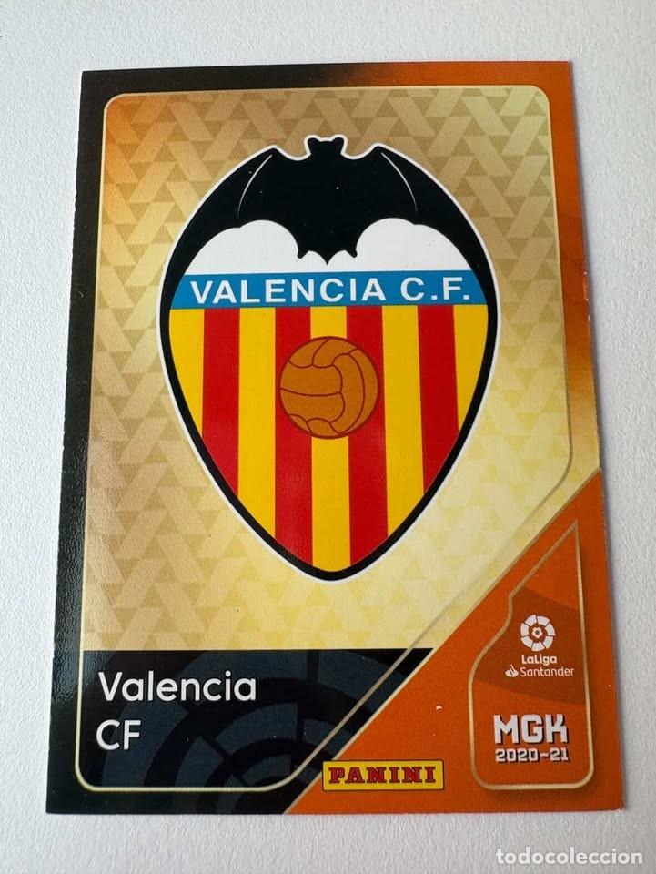 Sports collectibles: Escudo Valencia 289 Megacracks 2020-21