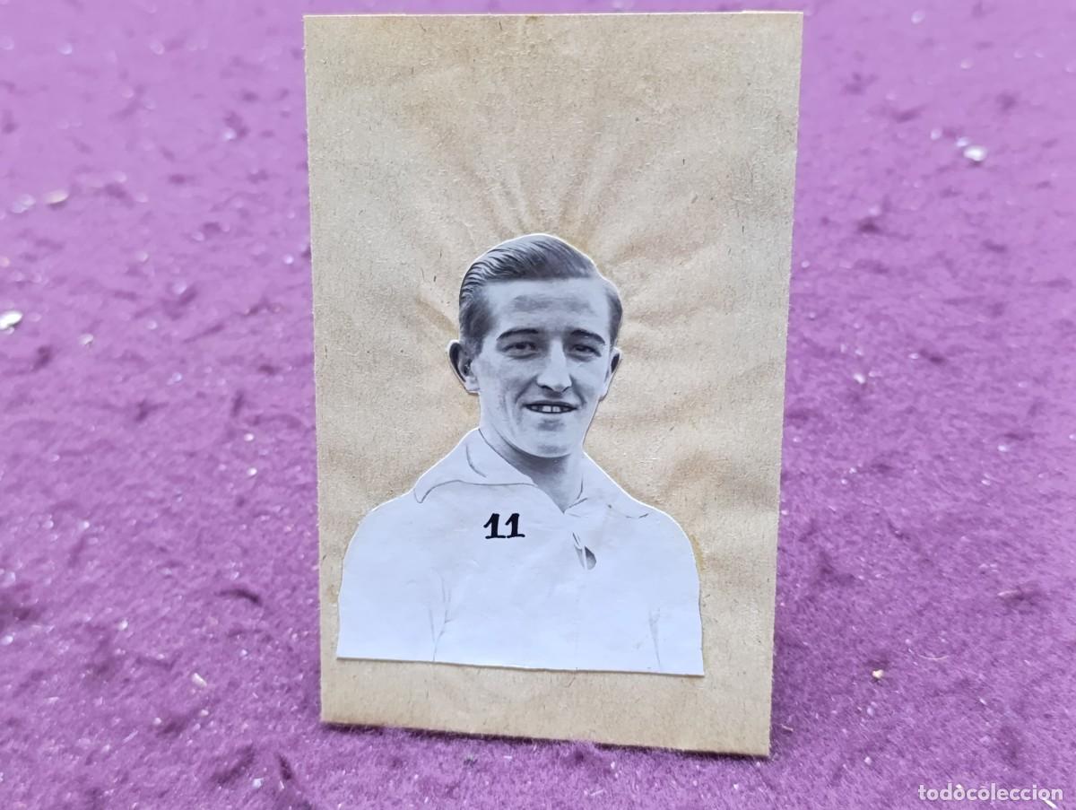 Coleccionismo deportivo: 1930&acute;s, Foto de Archivo, Retrato Troquelado Original, Emil&iacute;n, Sevilla, con sello al dorso