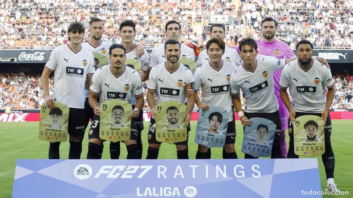 Coleccionismo deportivo: VALENCIA C.F. ALINEACI&Oacute;N PARTIDO DE LIGA 2026-2027 EN MESTALLA VS CELTA V. FOTO
