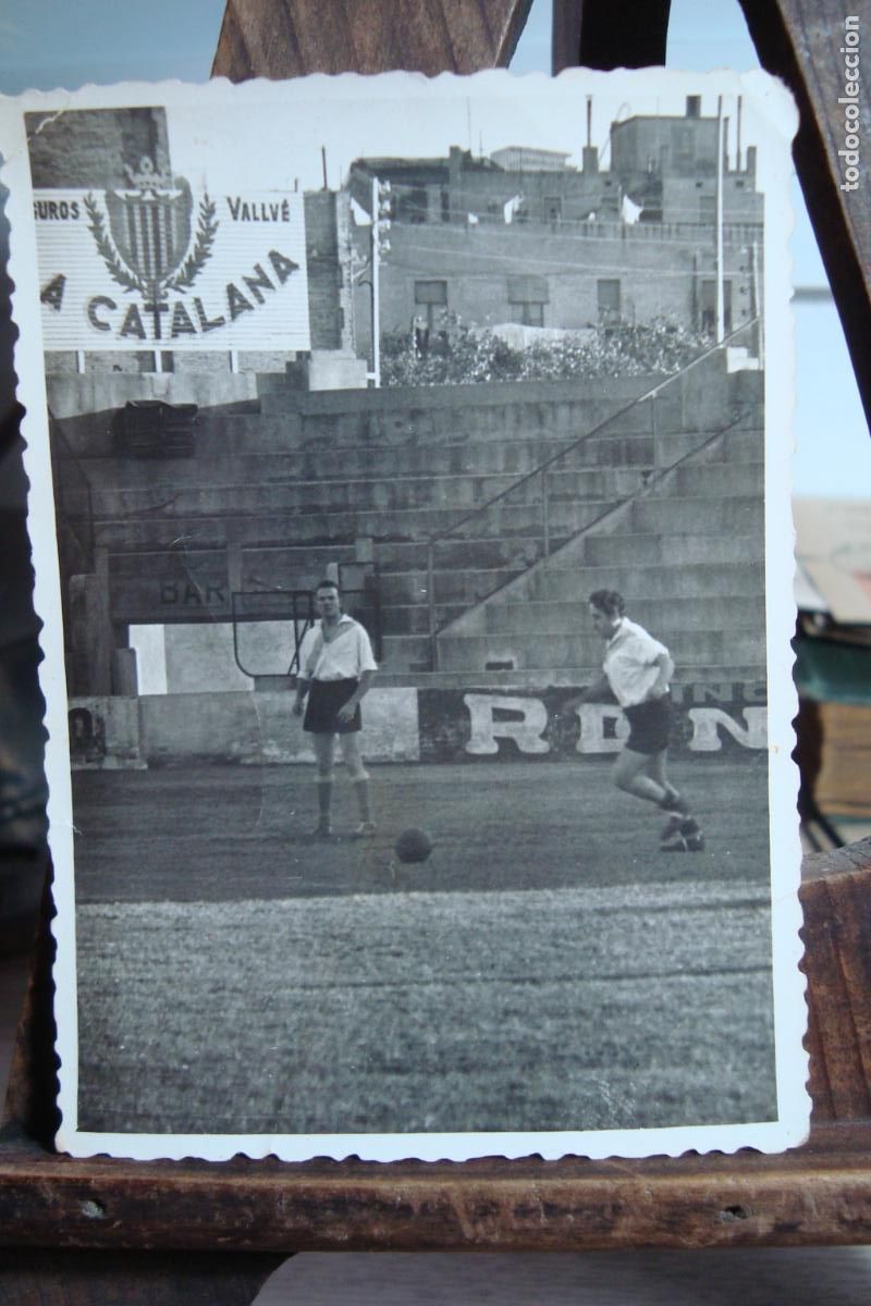 Coleccionismo deportivo: ANTIGUA FOTOGRAFIA PARTIDO DE FUTBOL. TARRAGONA ? A&Ntilde;OS 50.?