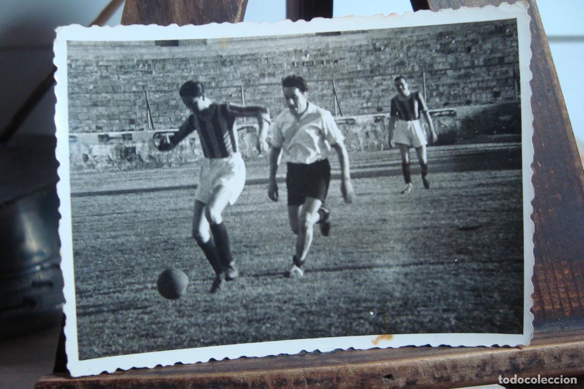 Coleccionismo deportivo: ANTIGUA FOTOGRAFIA PARTIDO DE FUTBOL. TARRAGONA ? . A&Ntilde;OS 50?