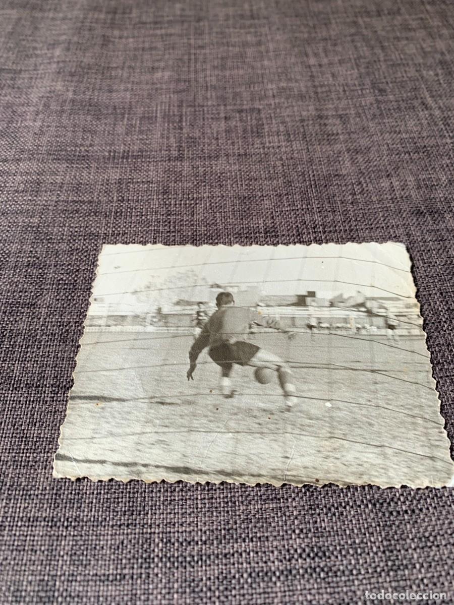Coleccionismo deportivo: FOTOGRAFIA PARTIDO FUTBOL. A&Ntilde;OS 60. FOTOD PURTO SAGUNTO. 9X7 CM. PEDIDO MINIMO 10 EUROS.