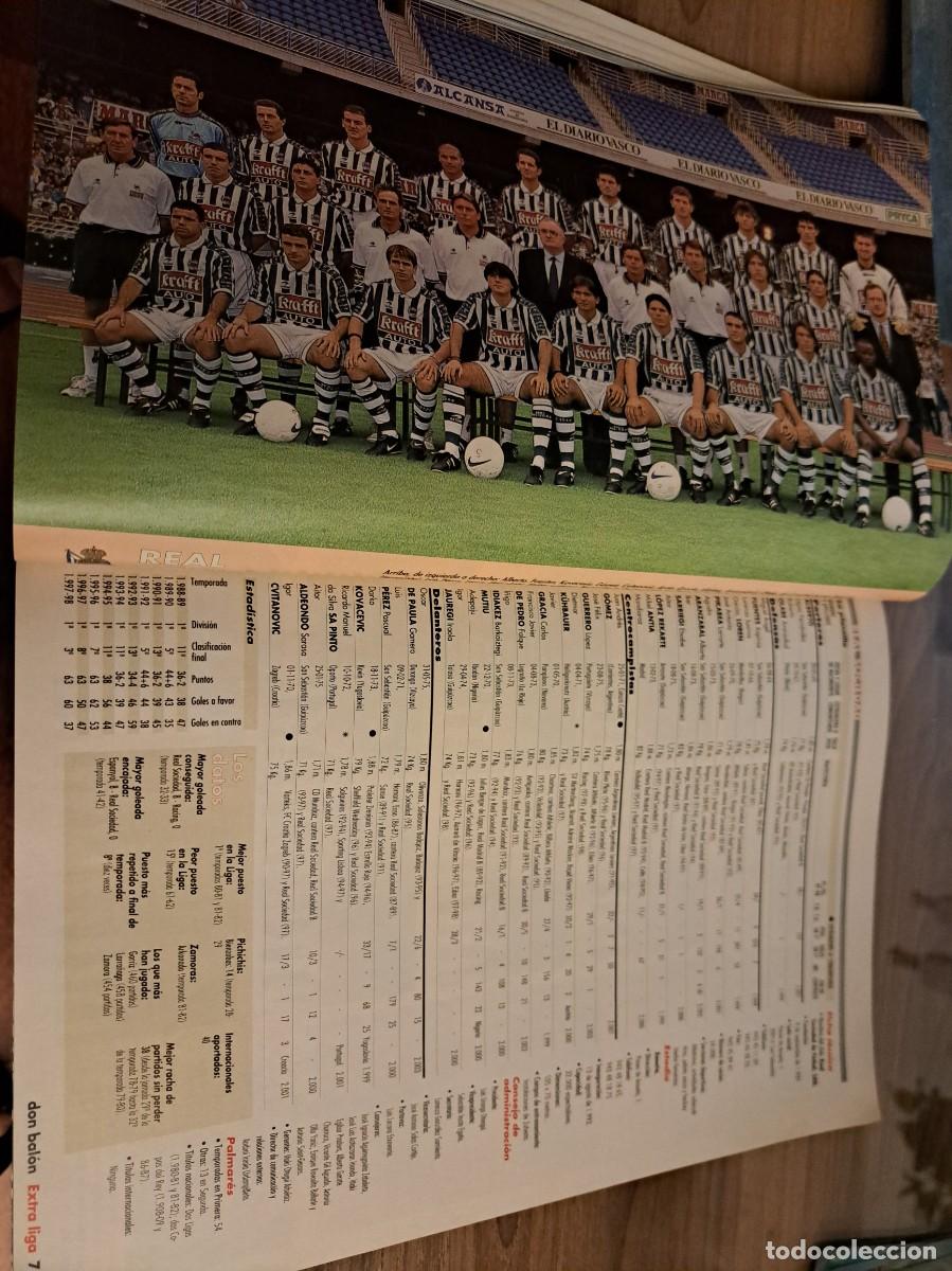 Coleccionismo deportivo: Foto plantilla y jugadores Don Bal&oacute;n 98-99. Real Sociedad