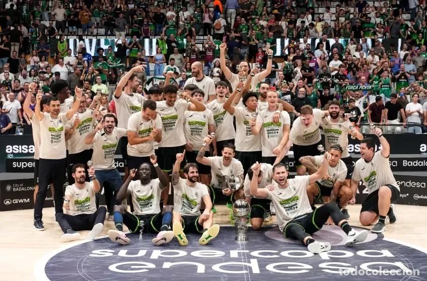 Coleccionismo deportivo: JOVENTUT DE BADALONA BALONCESTO. CAMPE&Oacute;N SUPERCOPA ACB 2026. FOTO