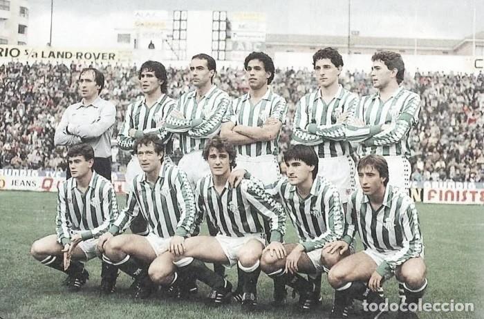 Coleccionismo deportivo: R. BETIS B. ALINEACI&Oacute;N PARTIDO DE LIGA 1982-1983 EN EL VILLAMAR&Iacute;N VS OSASUNA. FOTO