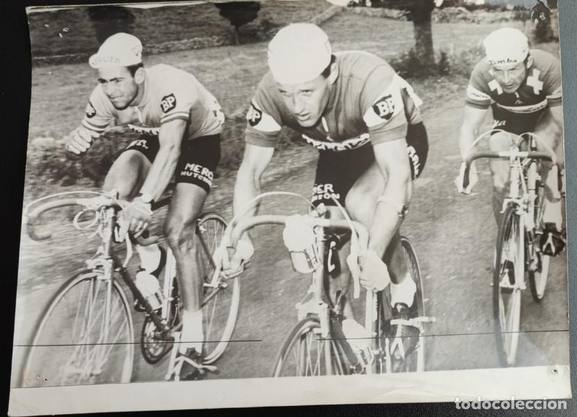 Collectionnisme sportif: TOUR DE FRANCIA 1968, ESCAPADA DE GEORGES CHAPPE, JEAN PIERRE GENET Y WILLY SPUHLER, TELEFOTO