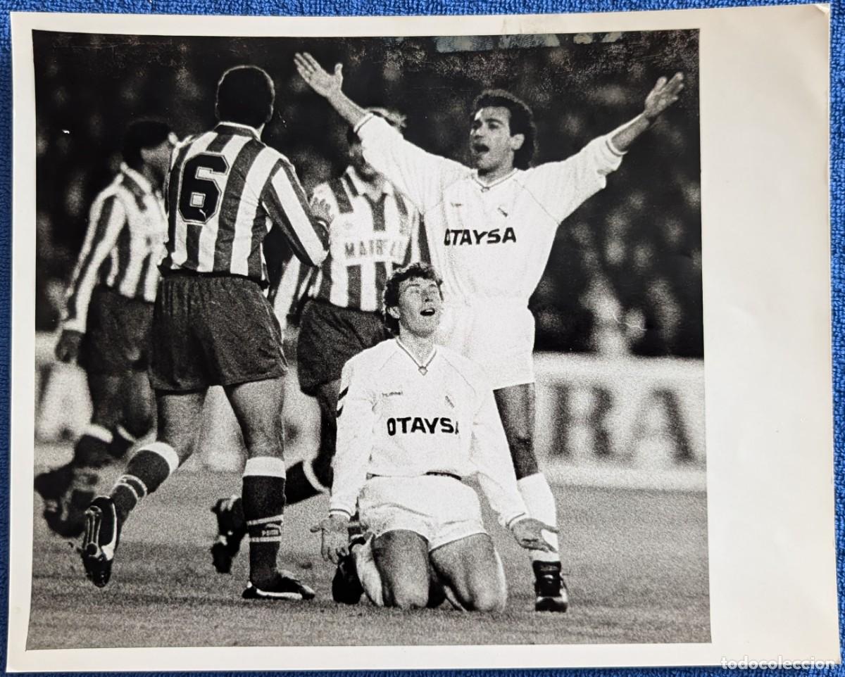 Coleccionismo deportivo: Butrague&ntilde;o y Hugo S&aacute;nchez - Real Madrid - Celebraci&oacute;n de gol contra el Deportivo de la Coru&ntilde;a (1992)