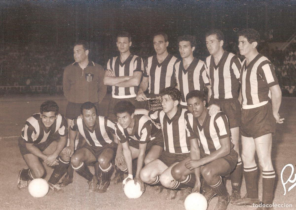 Sports collectibles: FOTO POSTAL PE&Ntilde;AROL TROFEO CARRANZA 1961 C&Aacute;DIZ