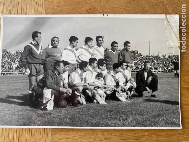 Collectionnisme sportif: Futbol. Equipo de Fitbol sin identificar. Fotografia de 13.5 x 8 cm.