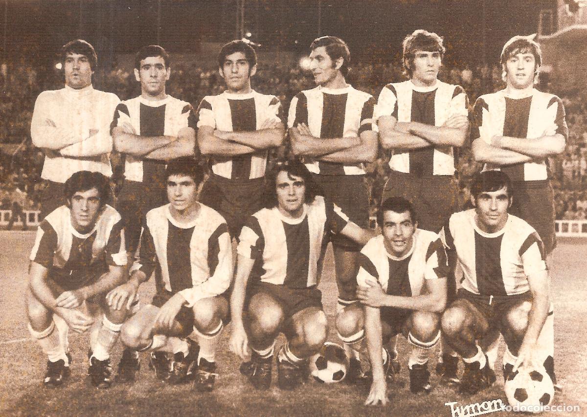 Sports collectibles: FOTO POSTAL RECREATIVO HUELVA 1972/73