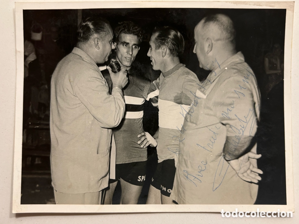 Sammelleidenschaft Sport: Foto original con aut&oacute;grafo de los ciclistas Guillermo timoner y Federico Mart&iacute;n Bahamontes ciclismo