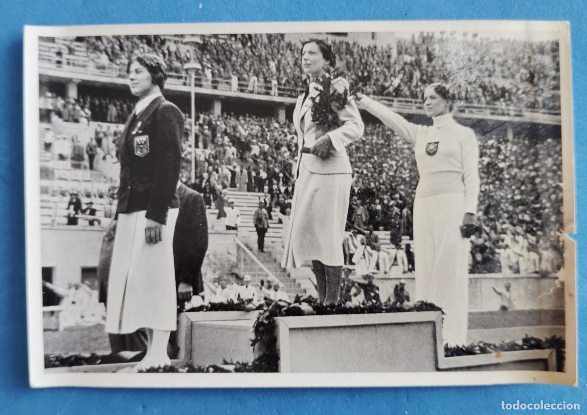 Coleccionismo deportivo: FOTOCROMO OLIMPIA 1936.GANADORES DE FLORETE ESGRIMA.. EL ENVIO ESTA INCLUIDO EN EL PRECIO. .