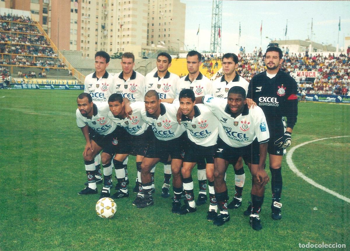Coleccionismo deportivo: FOTOGRAF&Iacute;A CORINTHIANS BRASIL TROFEO CARRANZA 1997