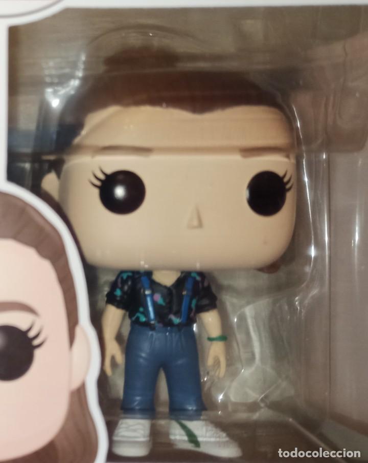 Funko Pop: Funko Pop! Eleven 843 - Stranger Things + Caja protectora - Foto 2