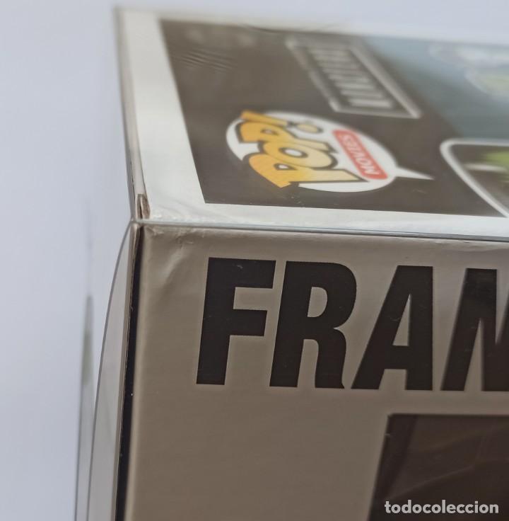 Funko Pop: Funko Pop! Frankenstein con flor 607 (GITD) - Universal Studios Monsters + caja protectora - Foto 5