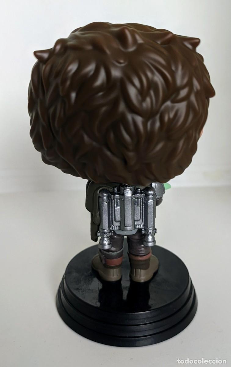 Funko Pop: Funko pop Mandalorian con Grogu en brazos REF 461 - Foto 4