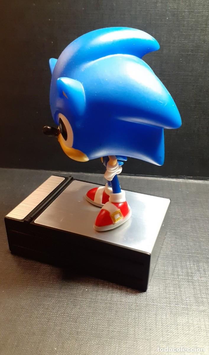 Funko Pop: Funko Pop Sonic The Hedgehog with Emerald - Foto 2