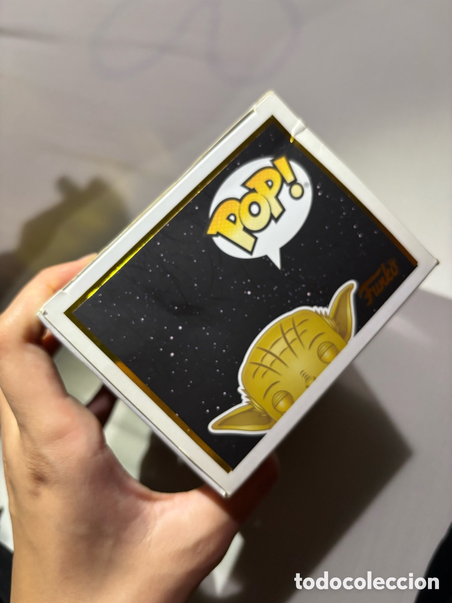 Funko Pop: Funko Pop Yoda Special edition Gold - Foto 3